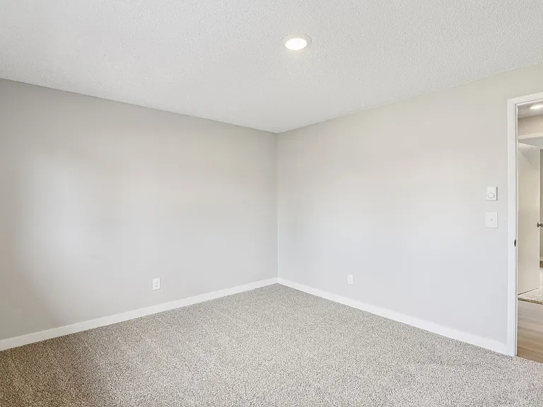 Cypress Crest Apartments — Photo 50