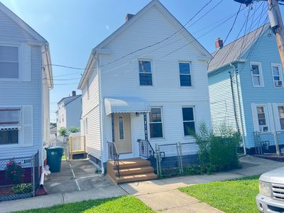 472 Shelton Avenue, Hamden, CT, 06517