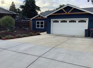 1424 Ridge Way, Medford, OR 97504