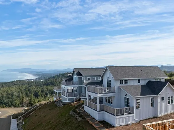 1114 NE Marmoris Ave, Depoe Bay, OR 97341