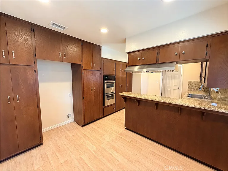 2513 Birch St — Photo 30