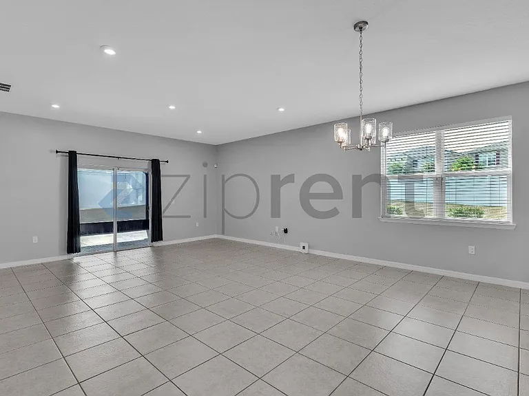 1105 Fig St — Photo 17