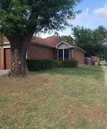 3rd image of 1333 Mimosa Ln
