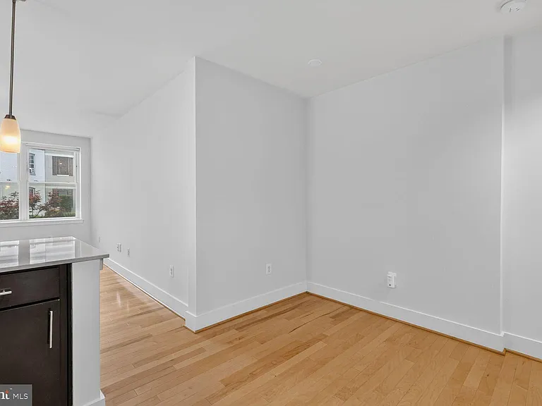 809 Otis Pl NW #104 — Photo 12