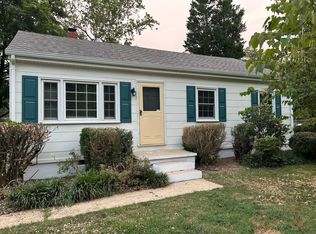 11926 N Dickinson Dr, Fredericksburg, VA 22407