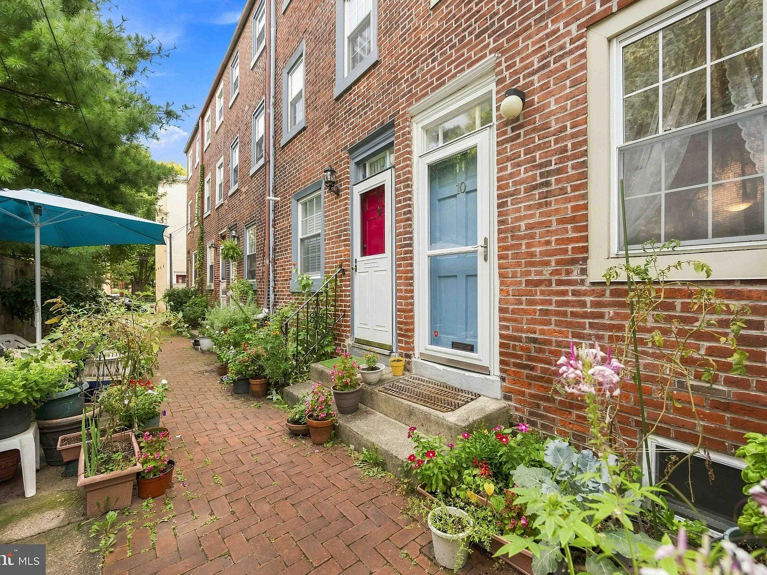 2 bed, 1.0 bath, 855 sqft, $2,500 — Photo 4