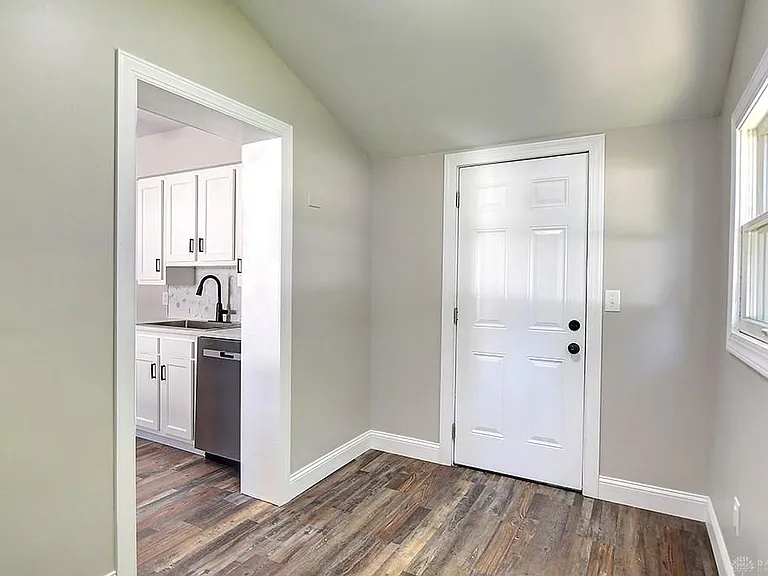 2201 Wilbraham Rd — Photo 12