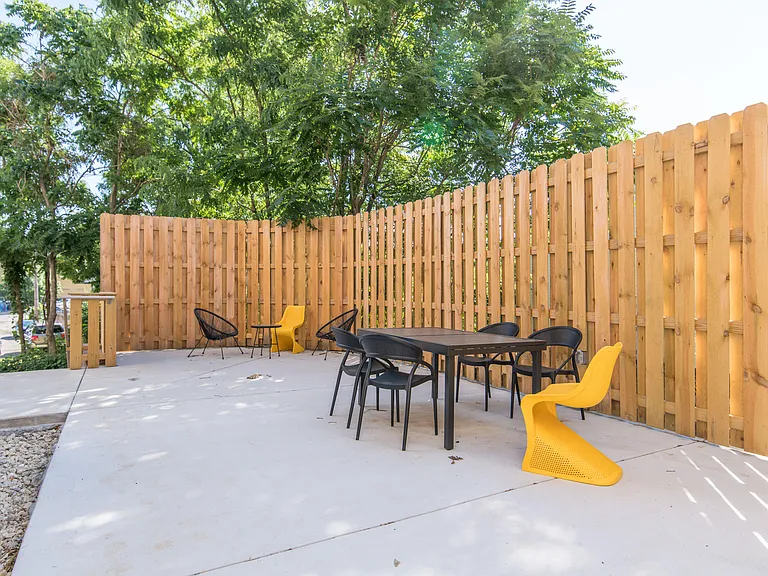 231 Walton Ave #402 — Photo 30