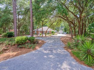 81 Wade Hampton Dr, Beaufort, SC 29907