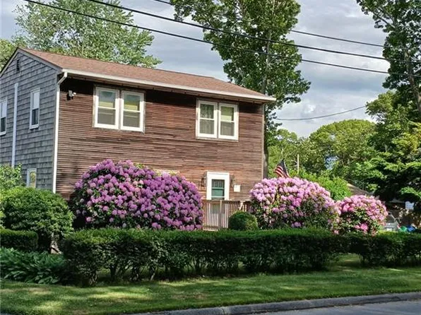 92 Hawksley Ave, Warwick, RI 02889