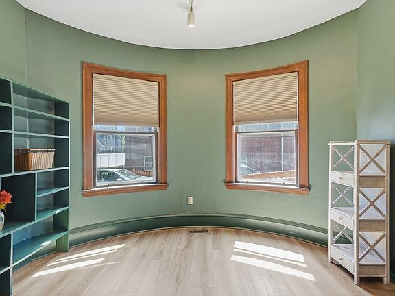 5th image of 7 Wyman St #1
