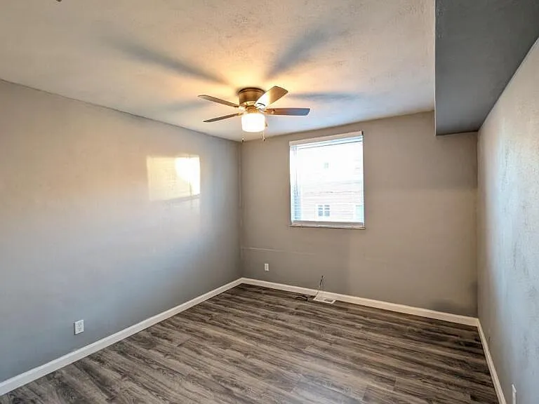 7230 Southwest Ave #9 — Photo 16