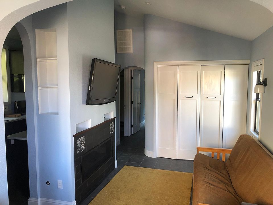 1st image of 4734 El Centro Ave