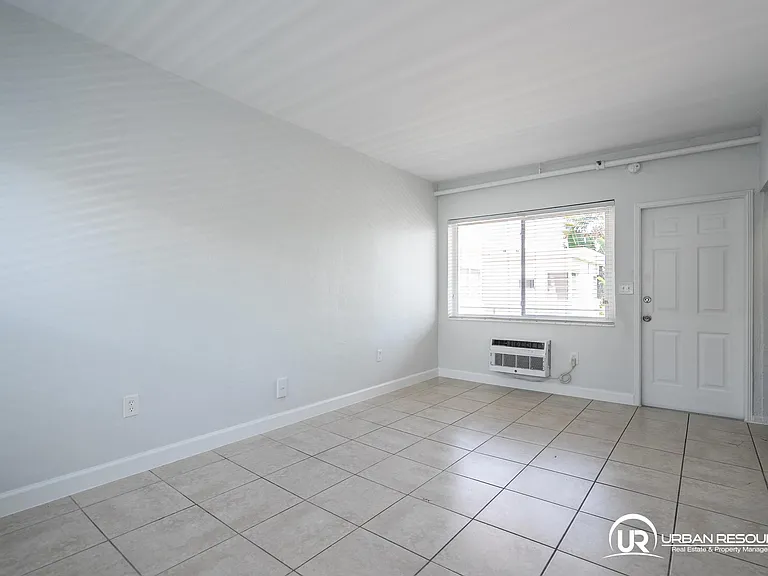 8315 Byron Ave #7A — Photo 12