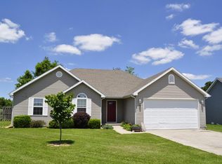 735 E Laird St, Bolivar, MO 65613