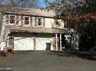 4508 Lees Corner Rd, Chantilly, VA 20151