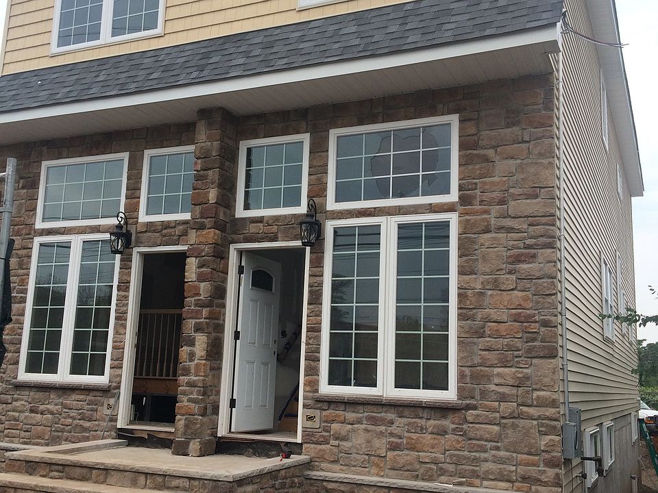 1st image of 670 Seaview Ave