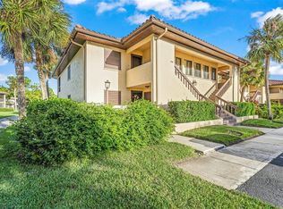 5193 Lake Village Dr #1, Sarasota, FL 34235