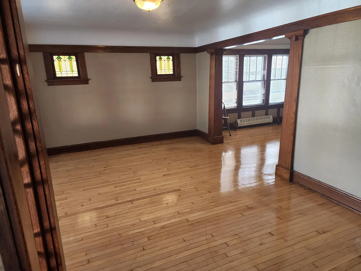 Building Photo - 3329 N Oakland Ave #LOWER FLAT