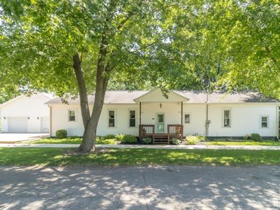 206 W School St, Mount Summit, IN, 47361