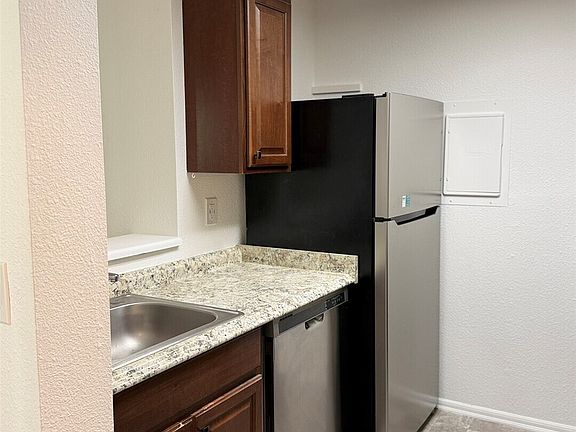5th image of 17527 149th Avenue SE #B2