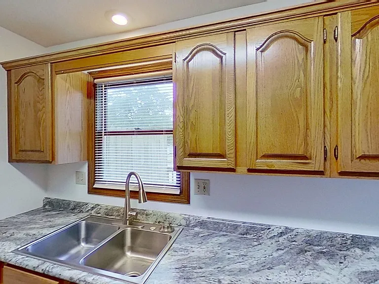 5101 Hickman Rd — Photo 4