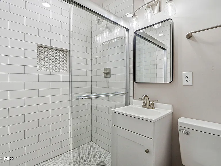 5704 Sage Ct — Photo 26