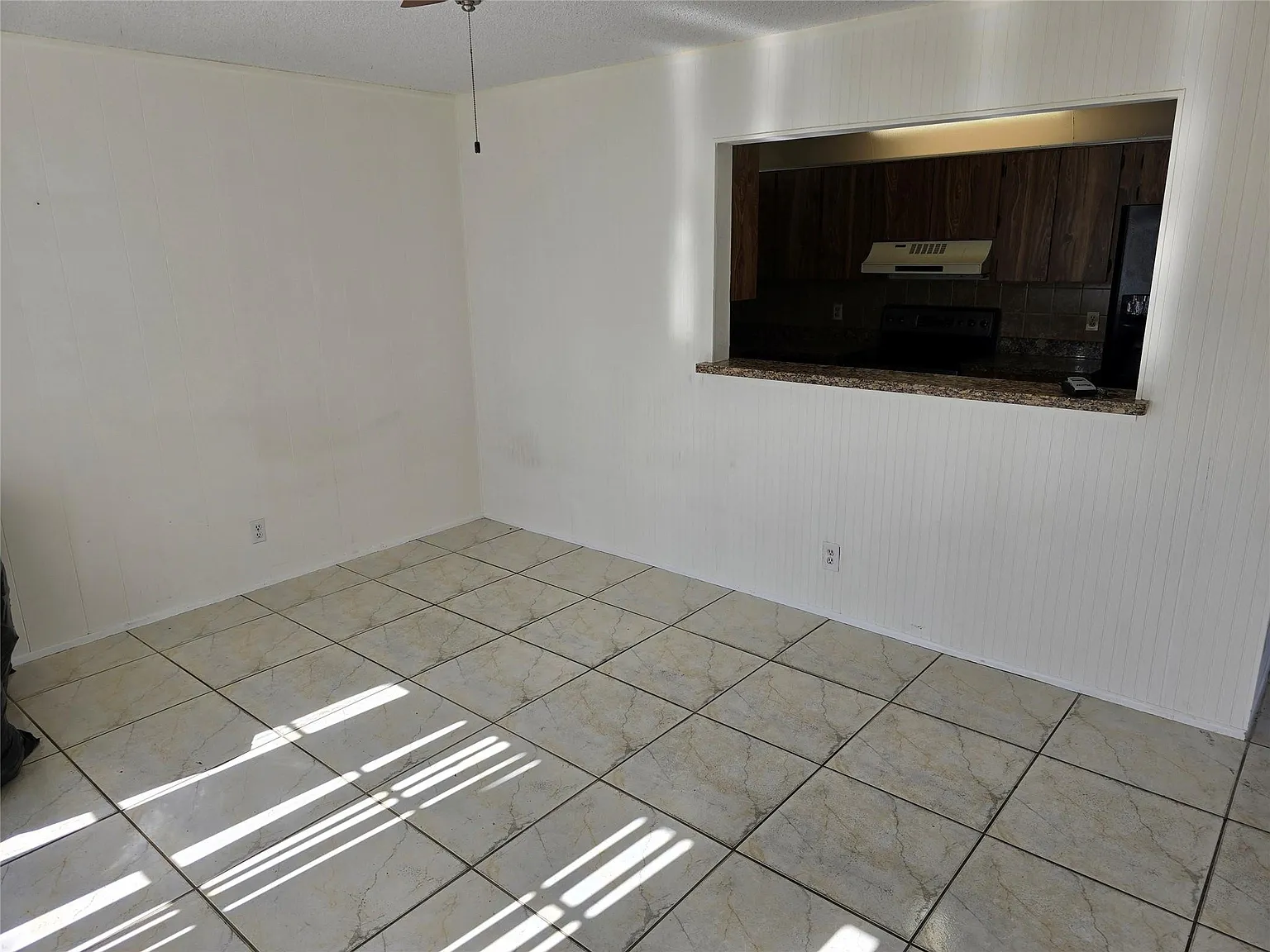 2 bed, 2.0 bath, 1174 sqft, $2,300 — Photo 3