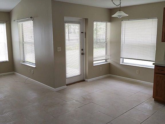 5th image of 15 Bunker View Pl