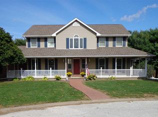 1721 Silverthorne Dr, Quincy, IL 62305