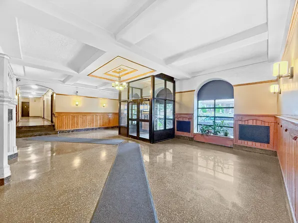 80 Winthrop Street image 17 of 18