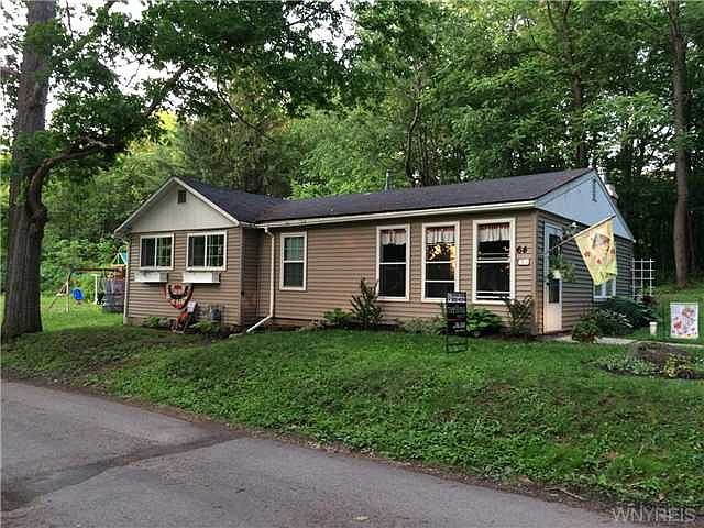 1st image of 3913 Thompson Ave #64
