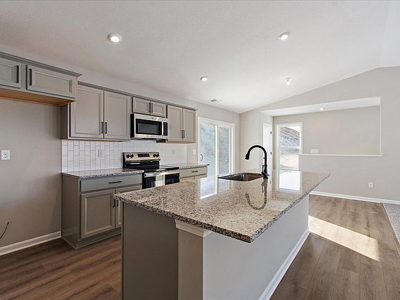 2nd image of 493 Station Dr #62-200