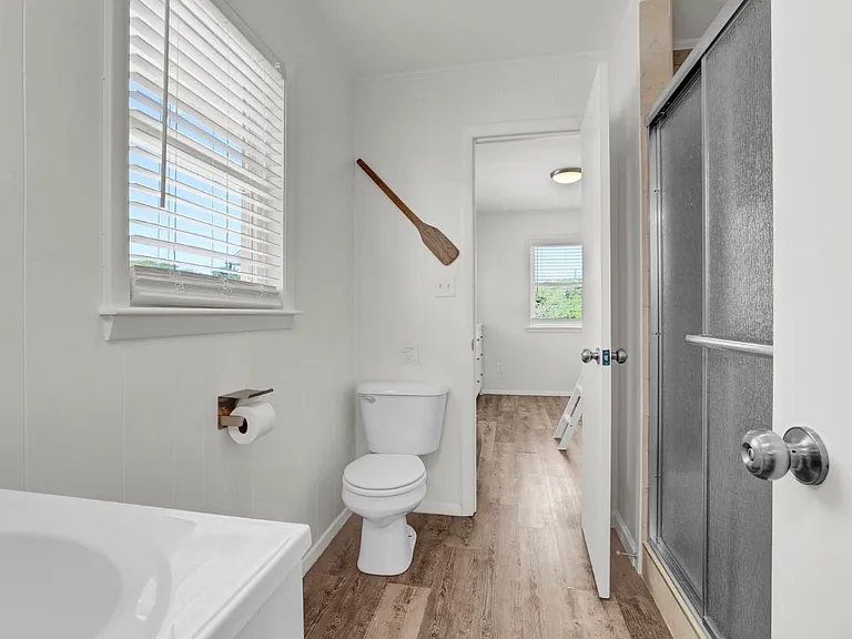 1027 S Shore Dr — Photo 10