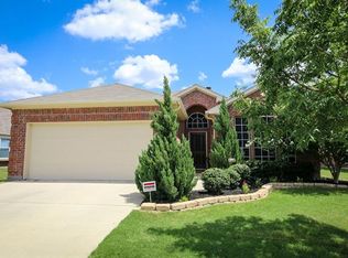 1120 Mourning Dove Dr, Burleson, TX 76028