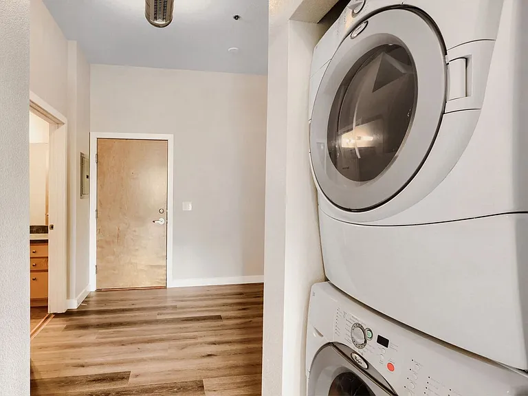 7700 E 29th Ave #310 — Photo 11
