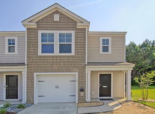147 Gaura Ln, Summerville, SC 29483