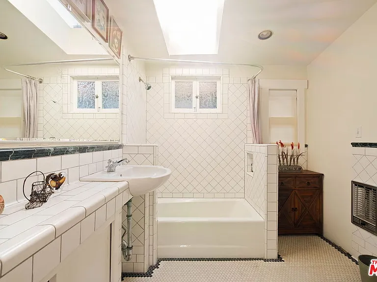 1670 Electric Ave — Photo 24