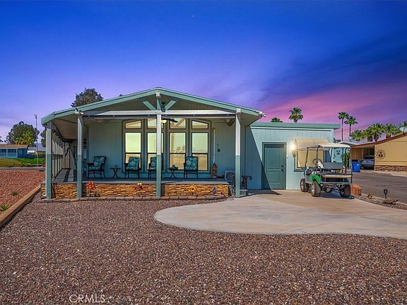 3rd image of 551 Beach Dr