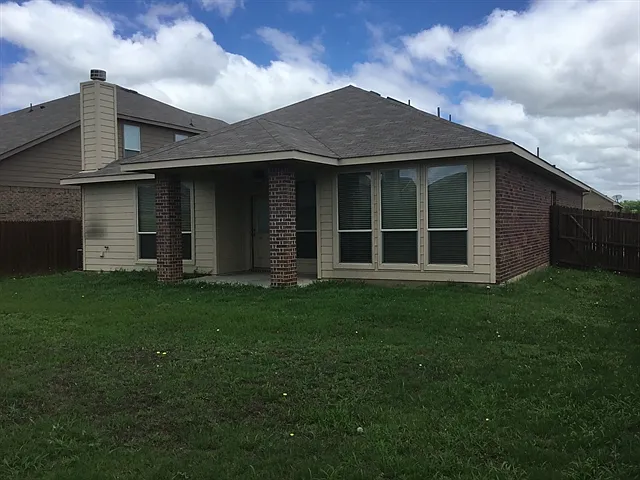 3101 Hornbeam St — Photo 11