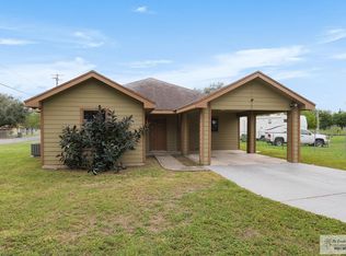 288 E Kimball Ave, Raymondville, TX 78580