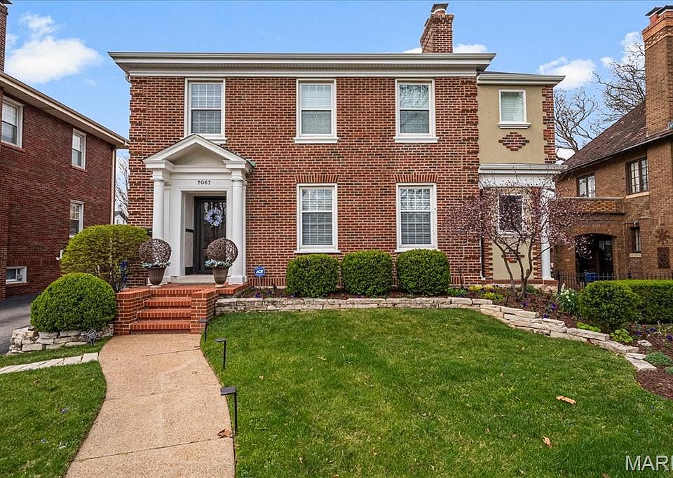1st image of 7067 Forsyth Blvd