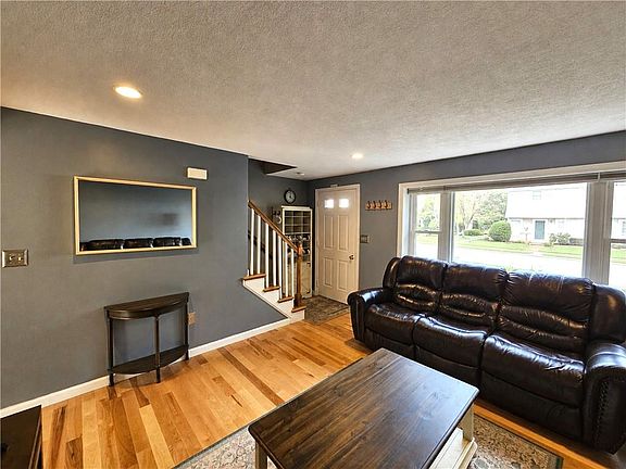 4th image of 154 Bear Hill Rd APT 1203