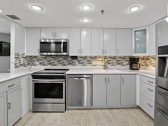 3rd image of 20515 E Country Club Dr APT 2248