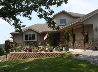 1000 Old North Rd #R, Redwood Falls, MN 56283