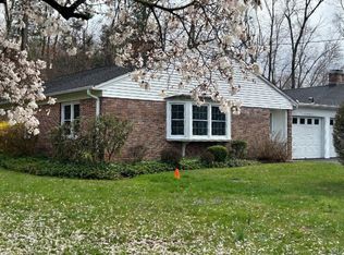 3 Lambert Ln #3, Brookfield, CT 06804