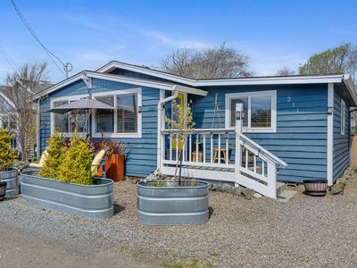 211 S 2nd Ave, Rockaway Beach, OR, 97136
