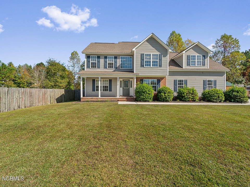 1st image of 172 E Ridge Ct