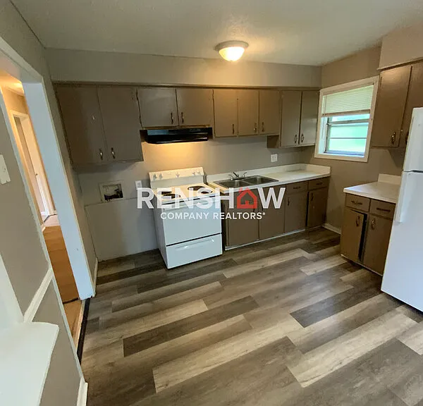 1539 Defoe Rd — Photo 5