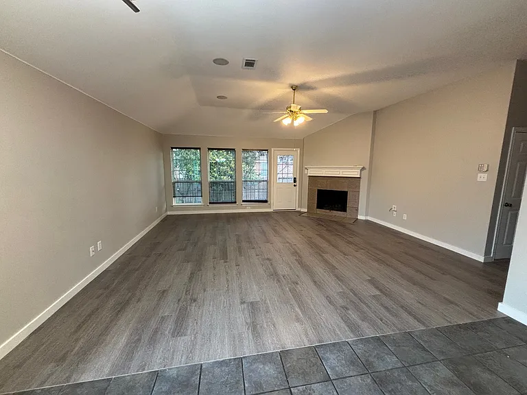 5201 Crossvine Ln — Photo 15